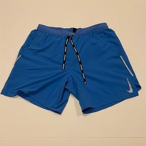 Nike Dri-Fit Stride 7” Brief Lined Shorts Size M